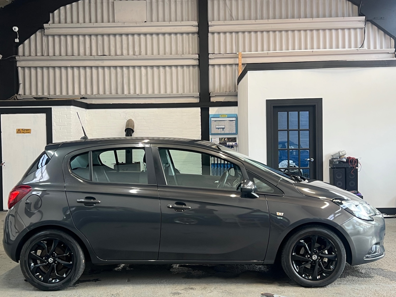 Used Vauxhall Corsa 2015 for sale - 77329588: Photo 8