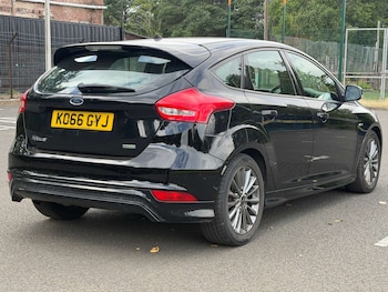 Used Ford Focus 2017 for sale - 79474692: Photo