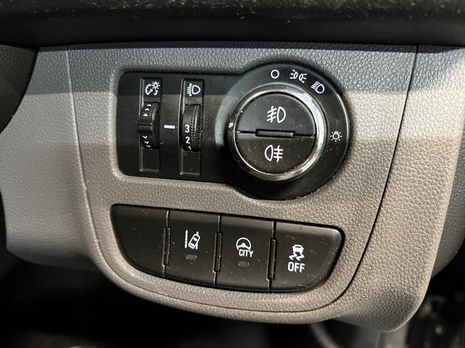 Used Vauxhall Viva 2016 for sale - 77329583: Photo 12