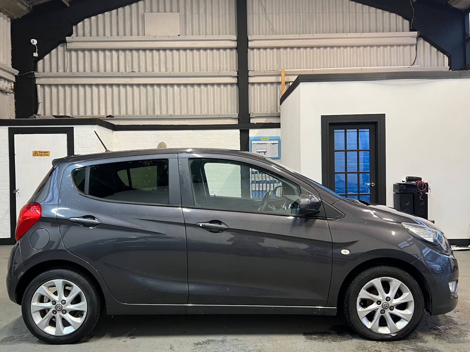 Used Vauxhall Viva 2016 for sale - 77329583: Photo 8