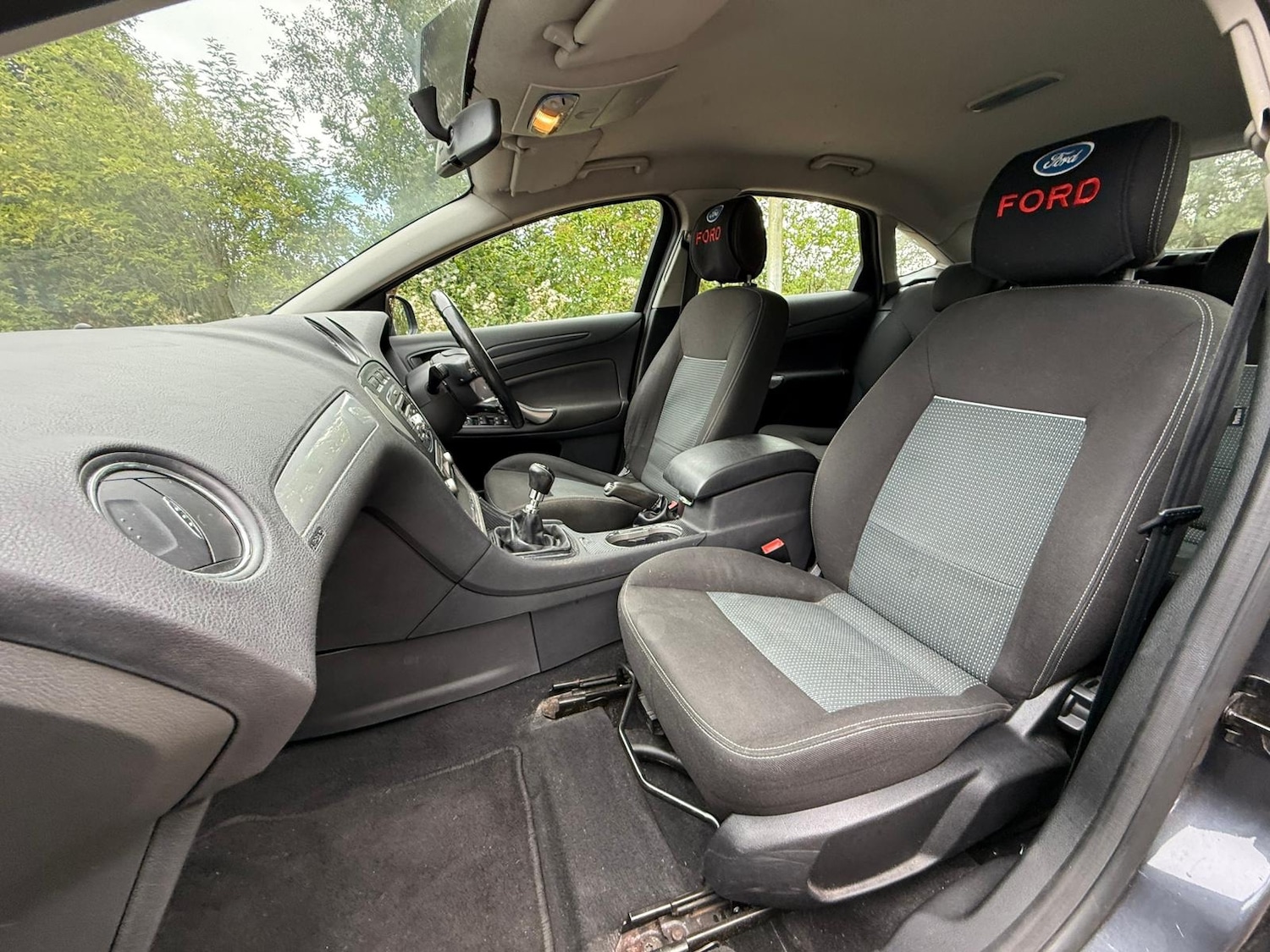 Used Ford Mondeo 2010 for sale - 75681627: Photo 13