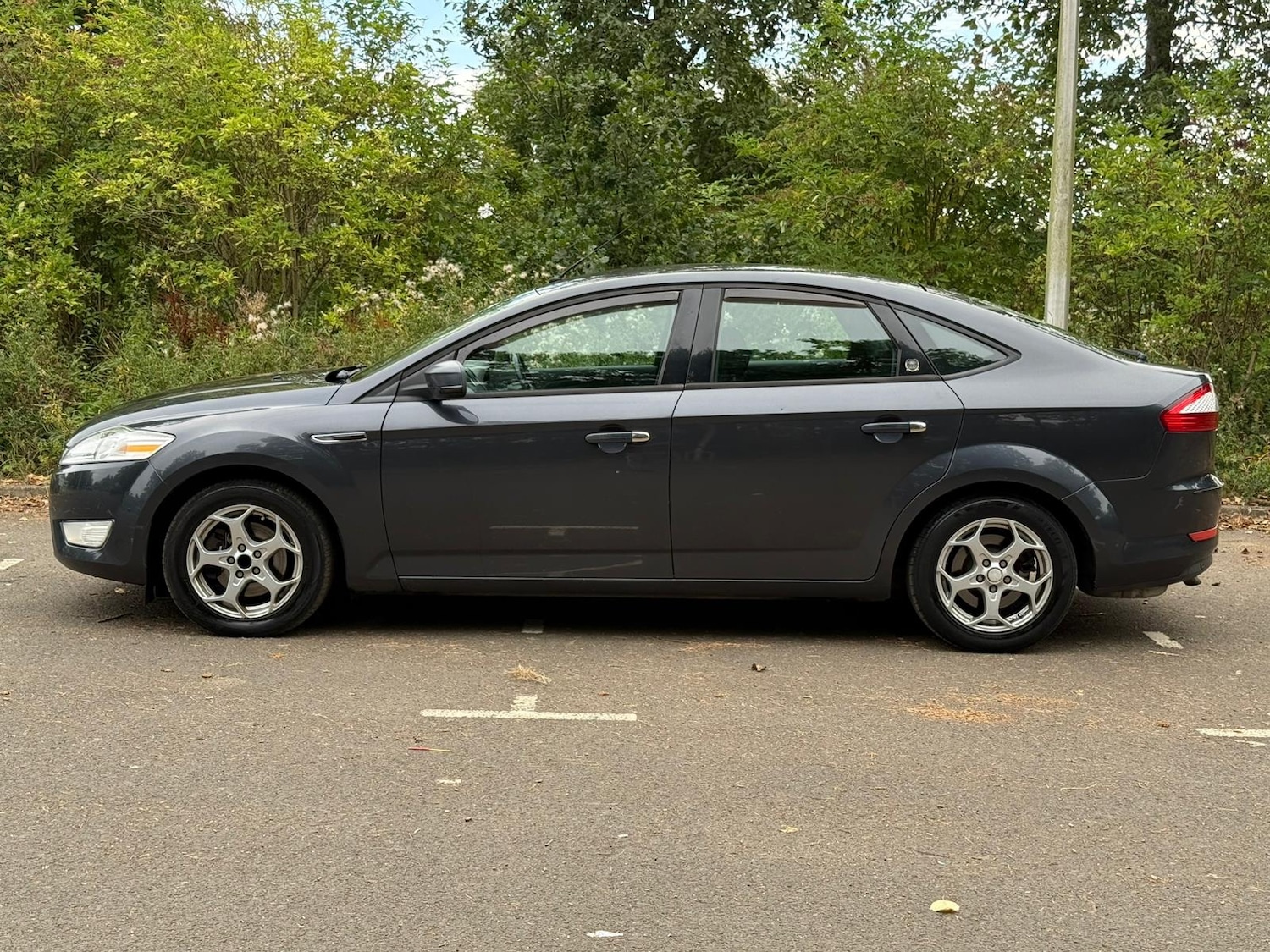 Used Ford Mondeo 2010 for sale - 75681627: Photo 8