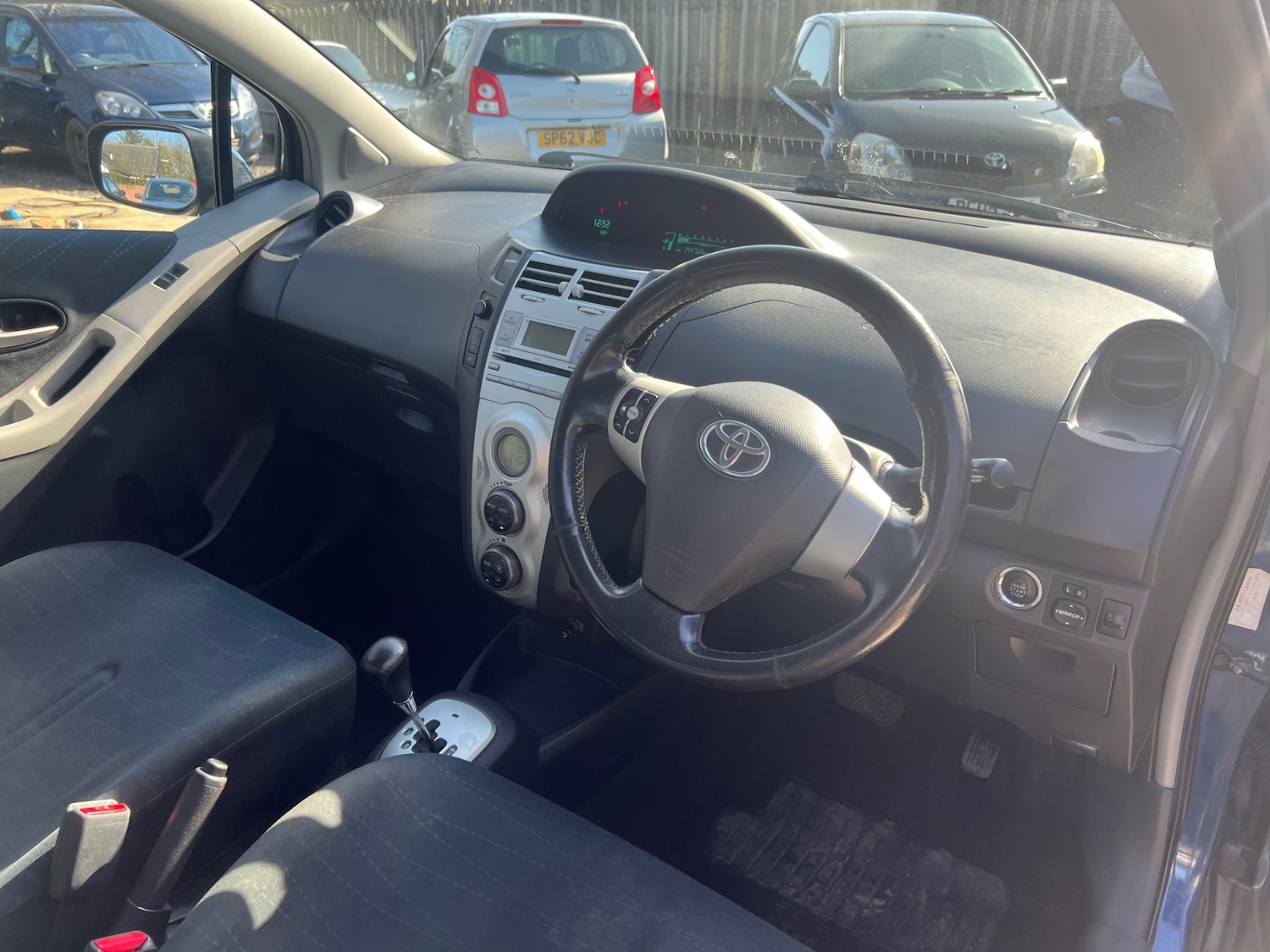Used Toyota Yaris 2006 for sale - 77946062: Photo 5