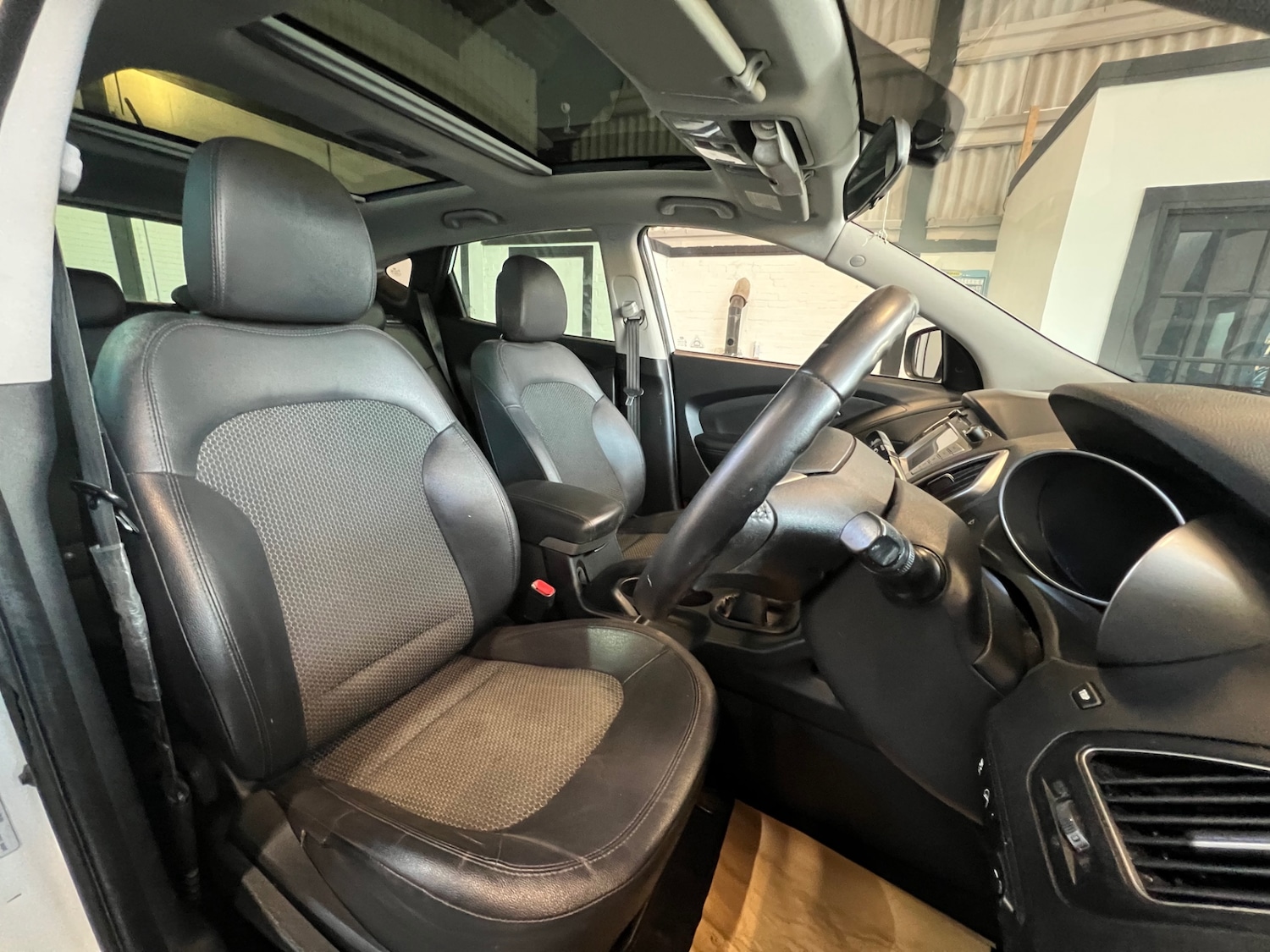 Used Hyundai Ix35 2011 for sale - 76637236: Photo 11