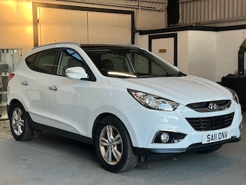 2011 (11) - 1.7 CRDi Premium 5dr 2WD