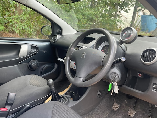 Used Peugeot 107 2014 for sale - 76063093: Photo 9