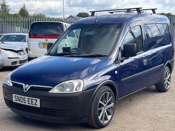 Used Vauxhall Combo 2005 for sale - 75405598: Photo