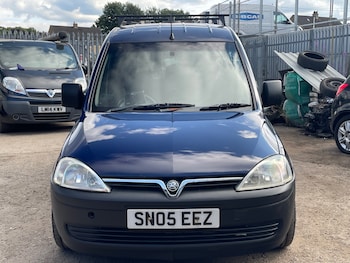 Used Vauxhall Combo 2005 for sale - 75405598: Photo