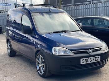 Used Vauxhall Combo 2005 for sale - 75405598: Photo