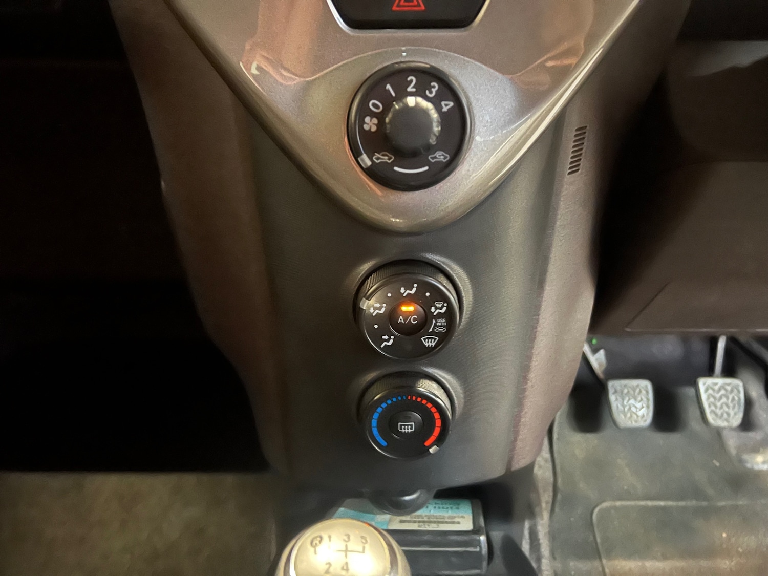 Used Toyota IQ 2010 for sale - 76853897: Photo 11