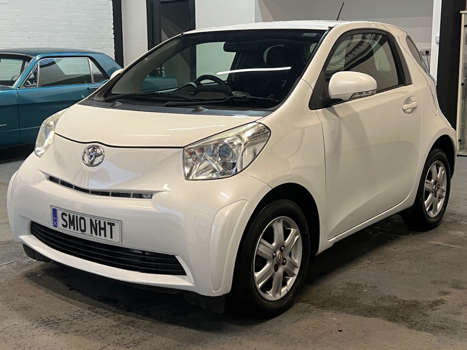 Used Toyota IQ 2010 for sale - 76853897: Photo 3