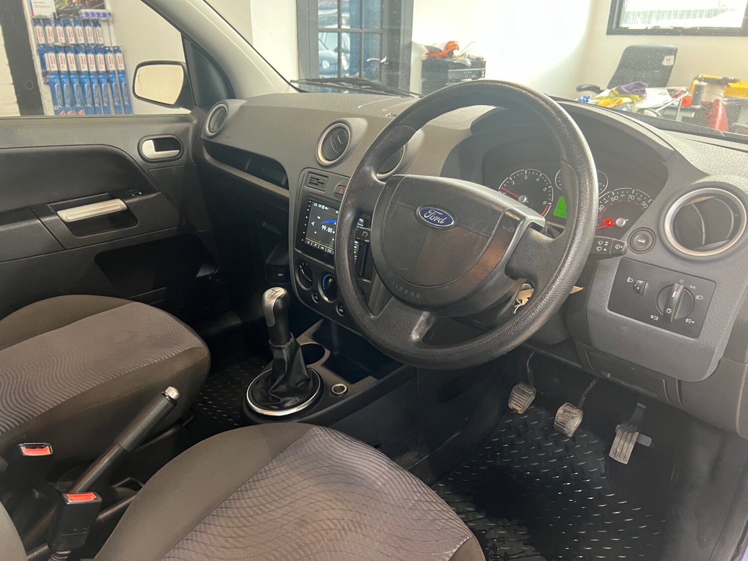 Used Ford Fusion 2006 for sale - 78011353: Photo 9