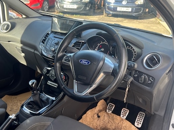 Used Ford Fiesta 2014 for sale - 77715805: Photo