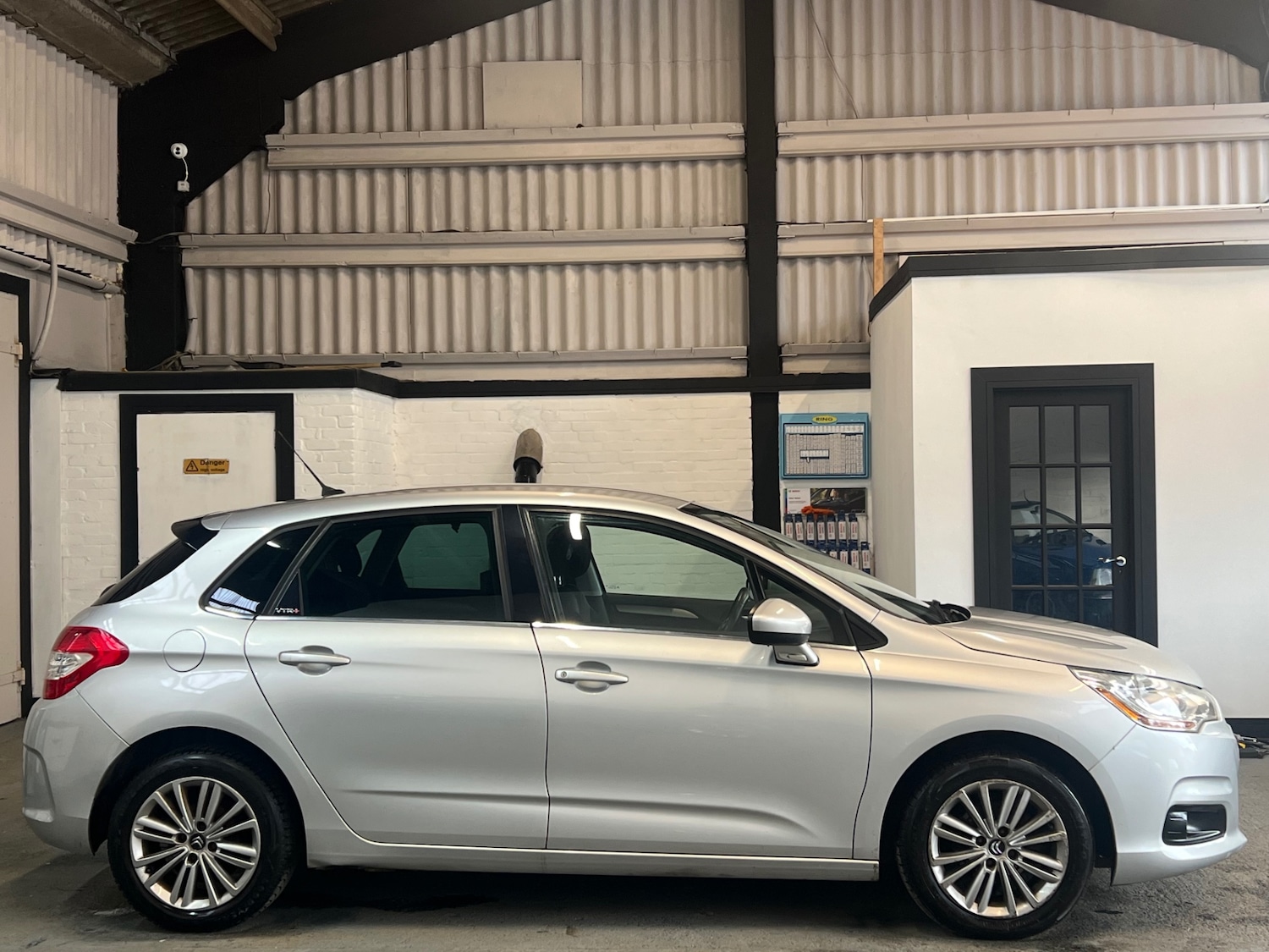 Used Citroen C4 2011 for sale - 77079031: Photo 8