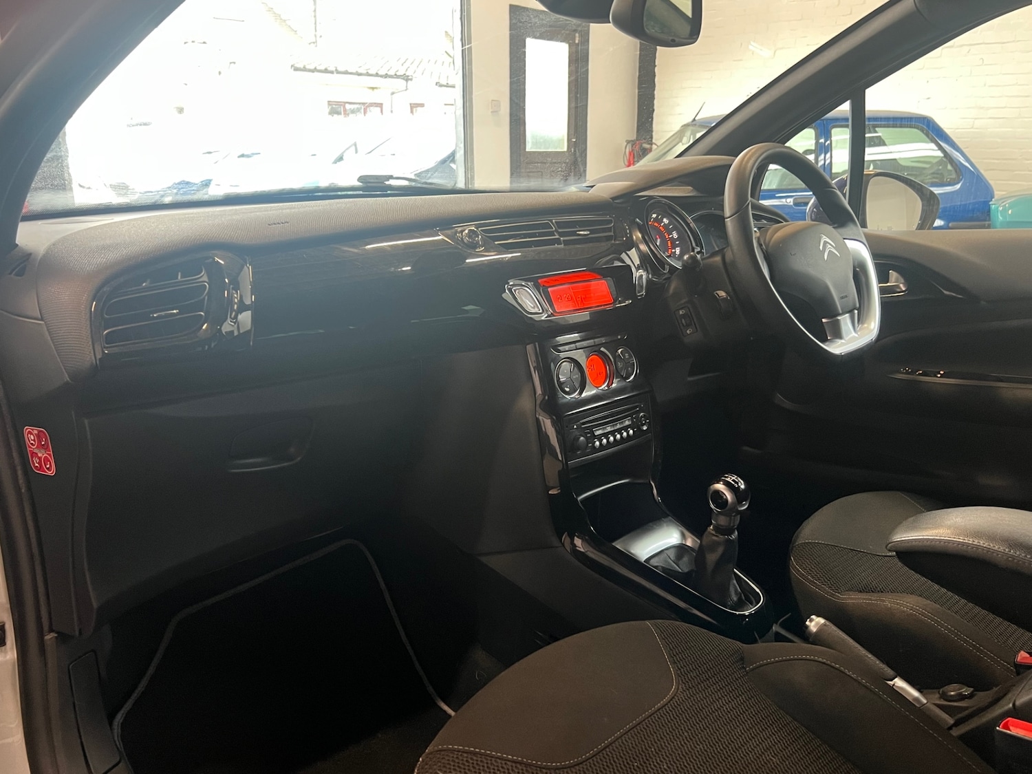 Used Citroen DS3 2013 for sale - 77516530: Photo 15