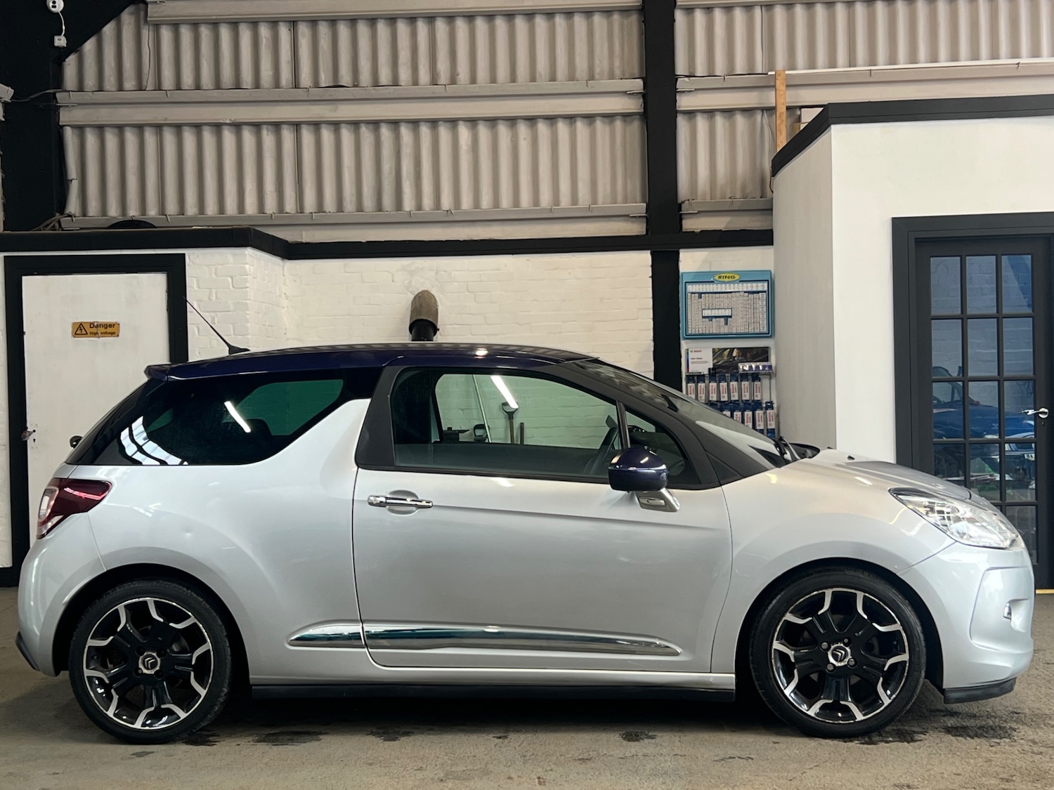 Used Citroen DS3 2013 for sale - 77516530: Photo 8
