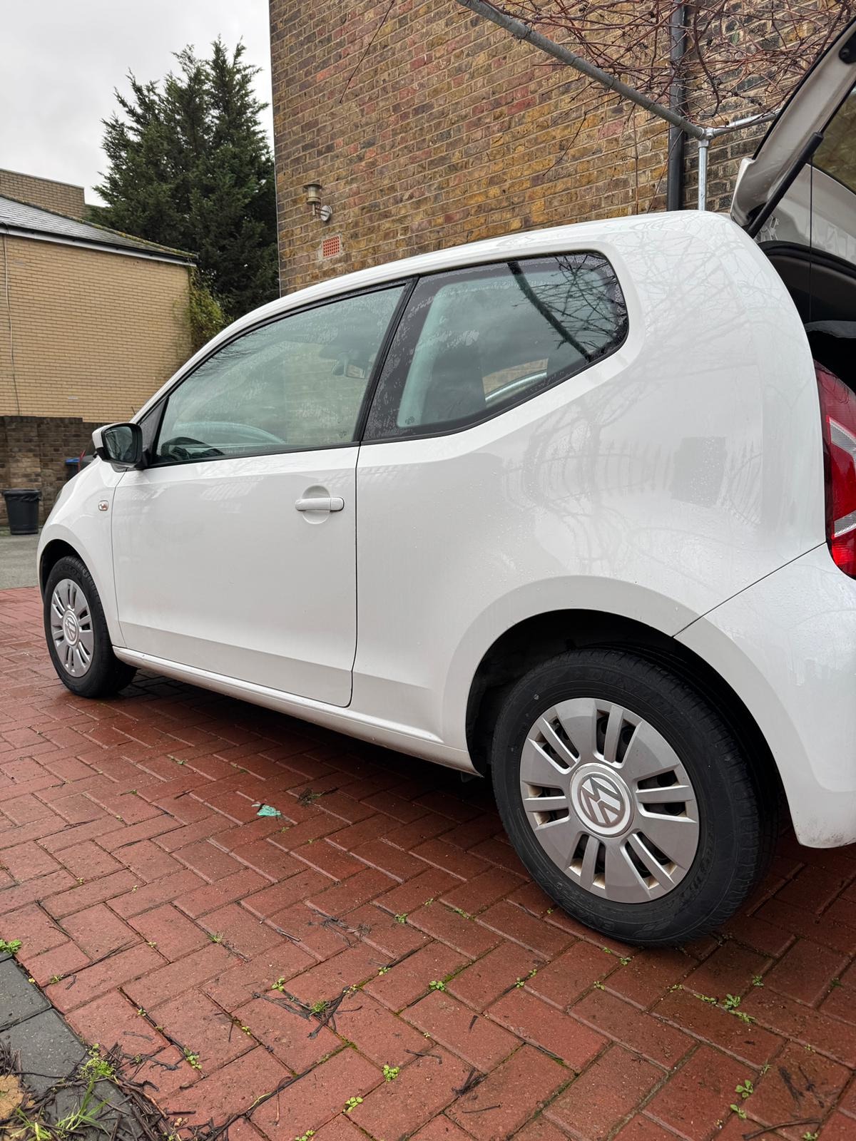 Used Volkswagen up! 2016 for sale - 77405072: Photo 5