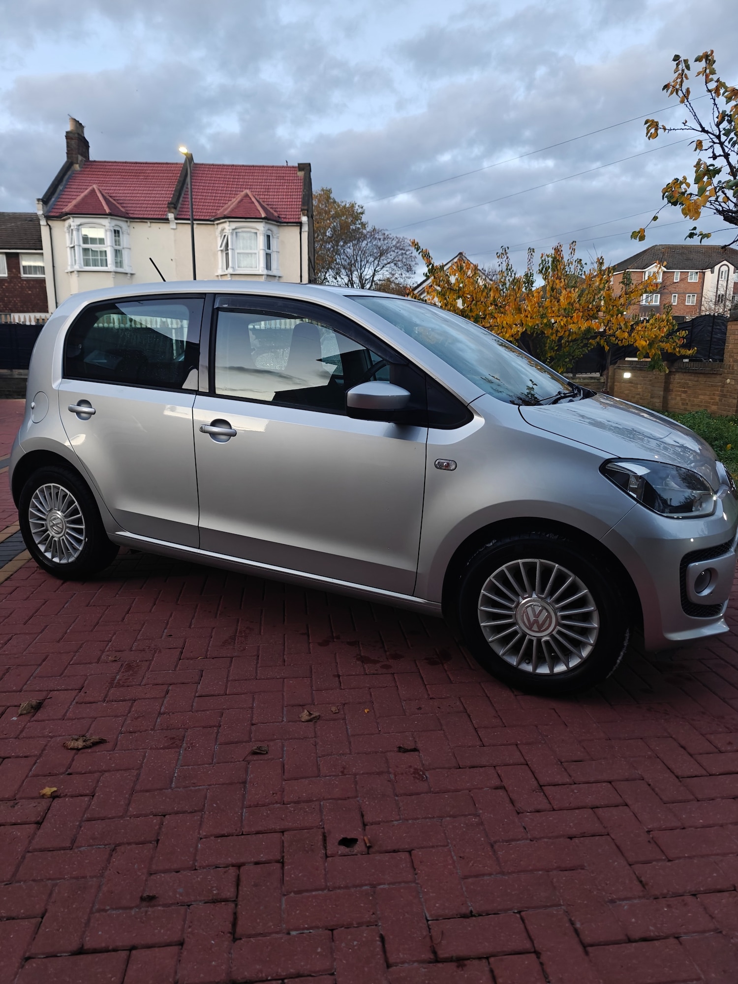 Used Volkswagen up! 2025 for sale - 76531448: Photo 6
