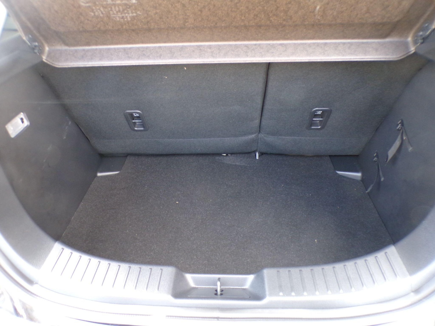 Used Mazda Mazda2 for sale - 77267865: Photo 26