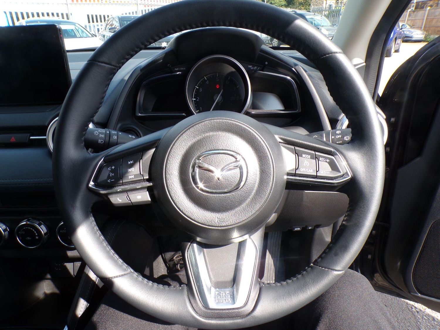 Used Mazda Mazda2 for sale - 77267865: Photo 27