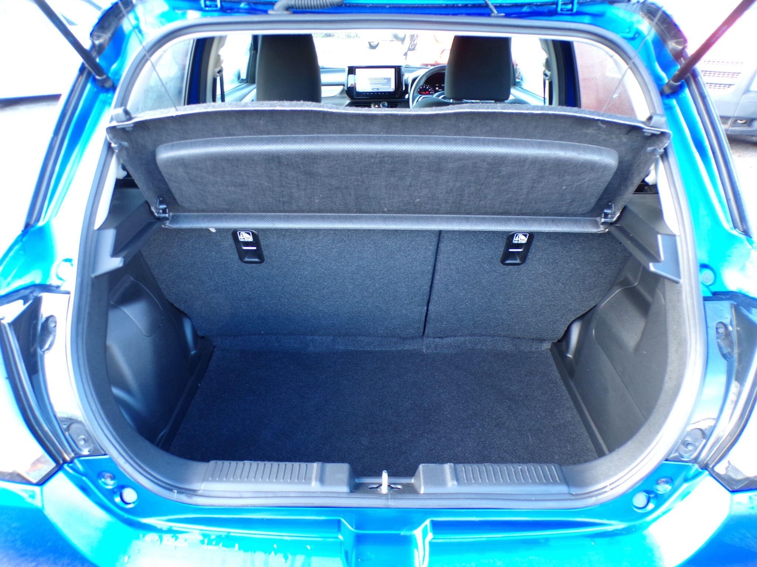 Used Suzuki Swift 2024 for sale - 77709540: Photo 31