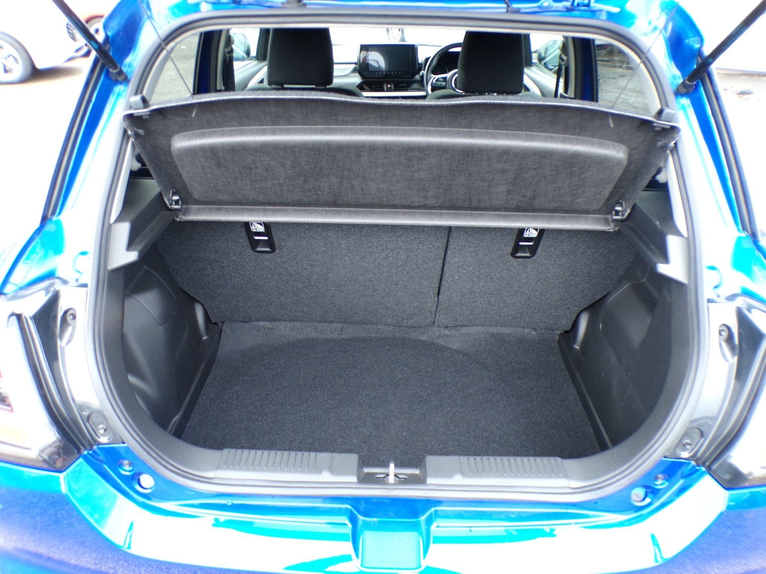 Used Suzuki Swift 2024 for sale - 77278958: Photo 29