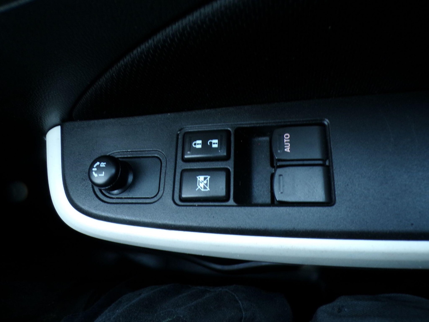 Used Suzuki Swift 2023 for sale - 76976464: Photo 17