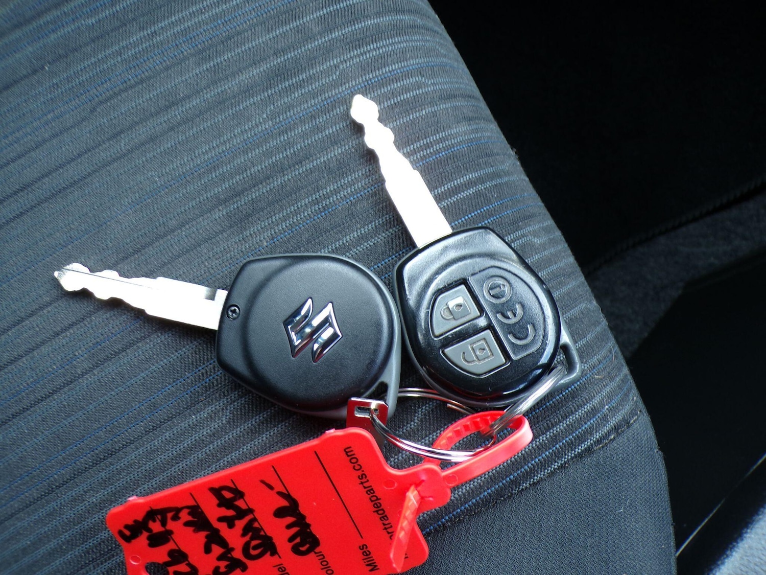 Used Suzuki Swift 2015 for sale - 77646873: Photo 21