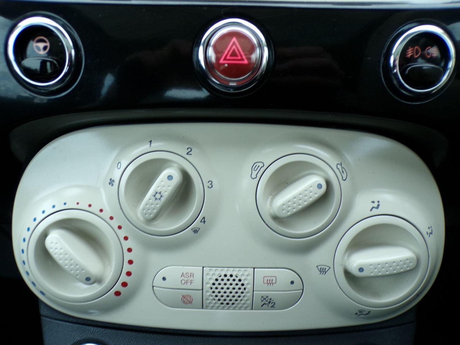 Used Fiat 500 2016 for sale - 76839539: Photo 11