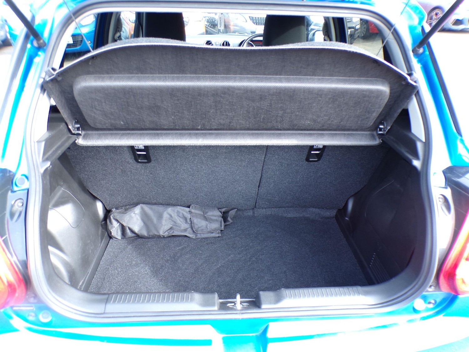 Used Suzuki Swift 2024 for sale - 77994048: Photo 19