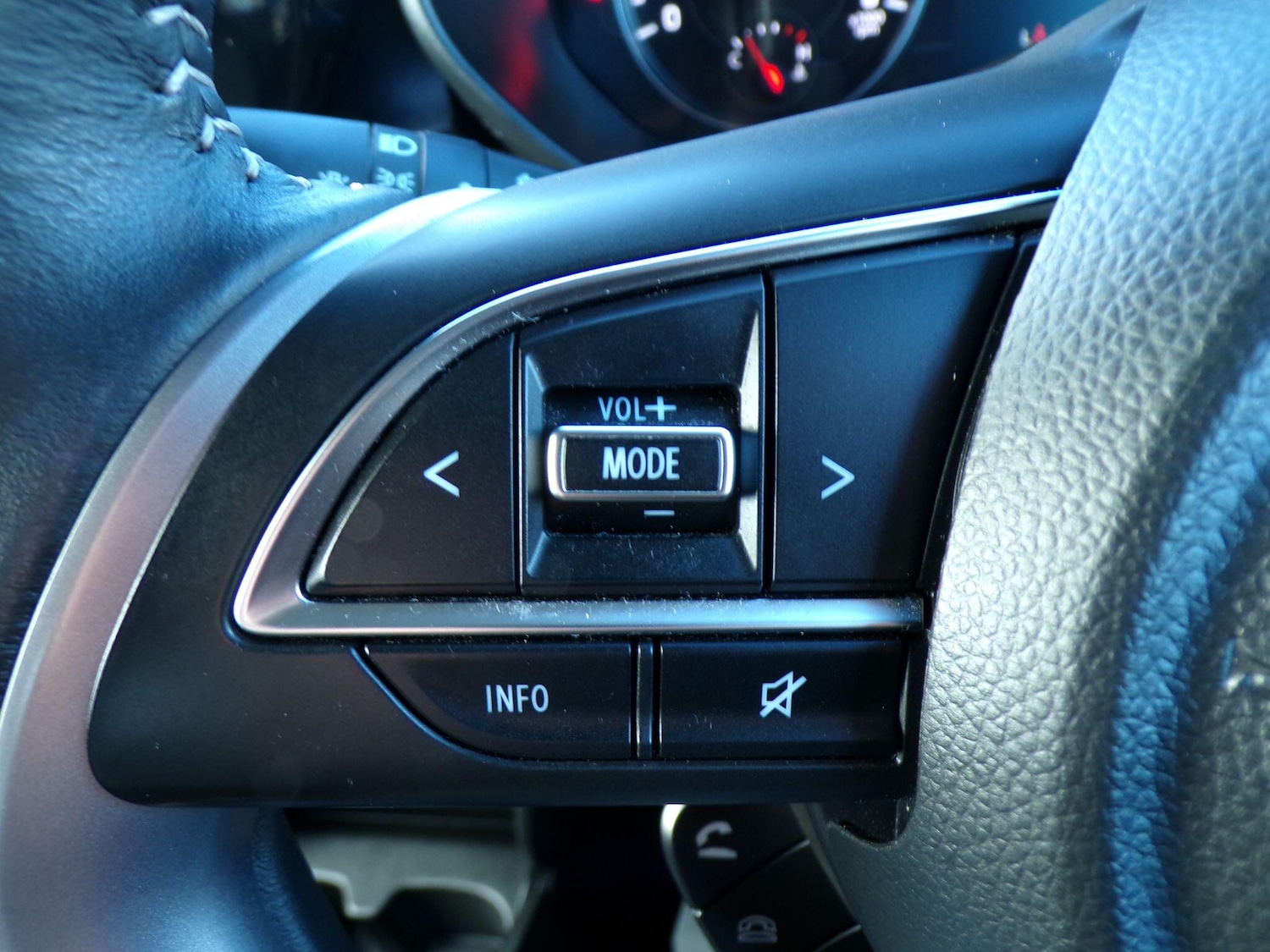 Used Suzuki Swift for sale - 76801972: Photo 15