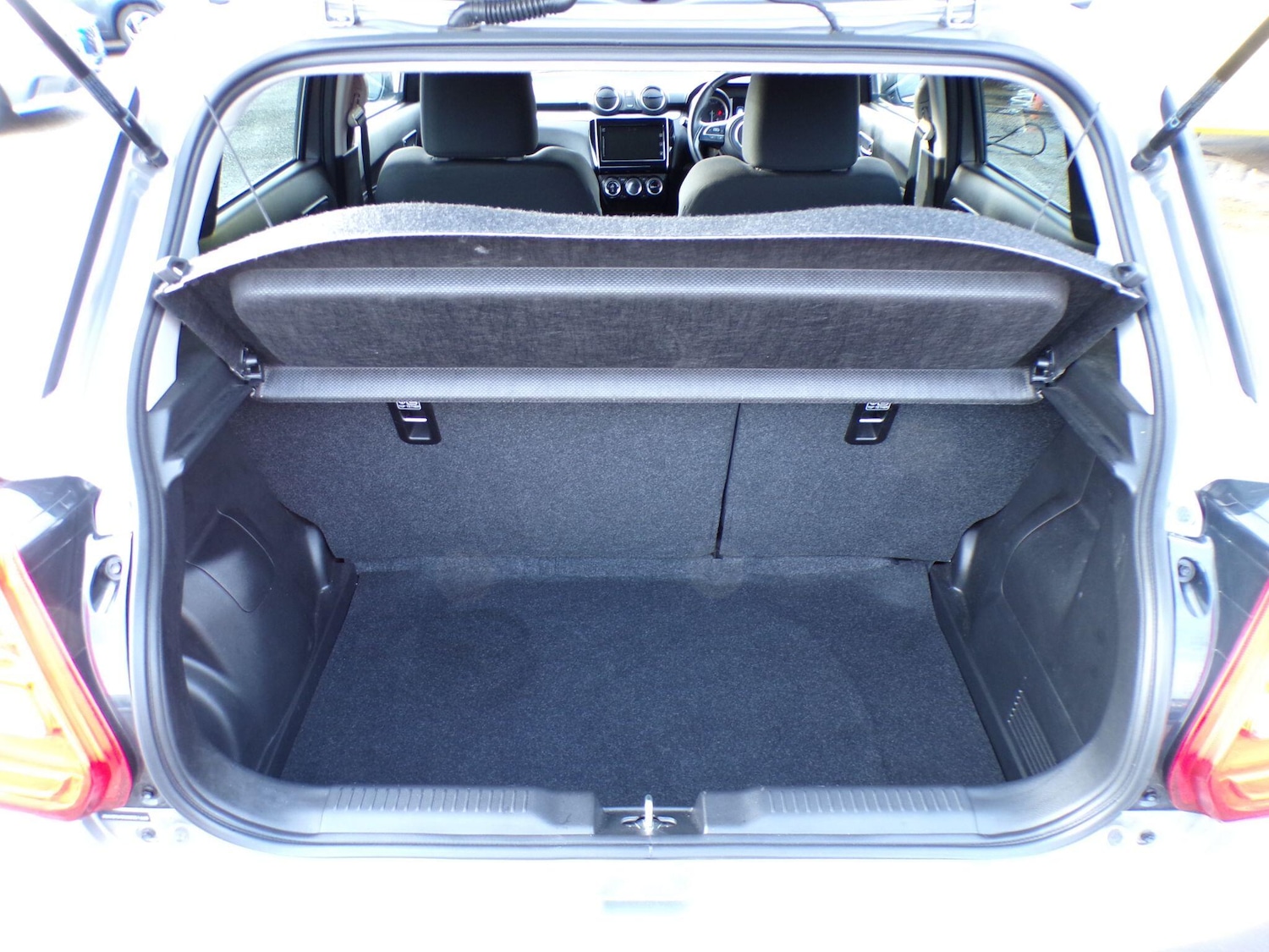 Used Suzuki Swift 2022 for sale - 77020848: Photo 30