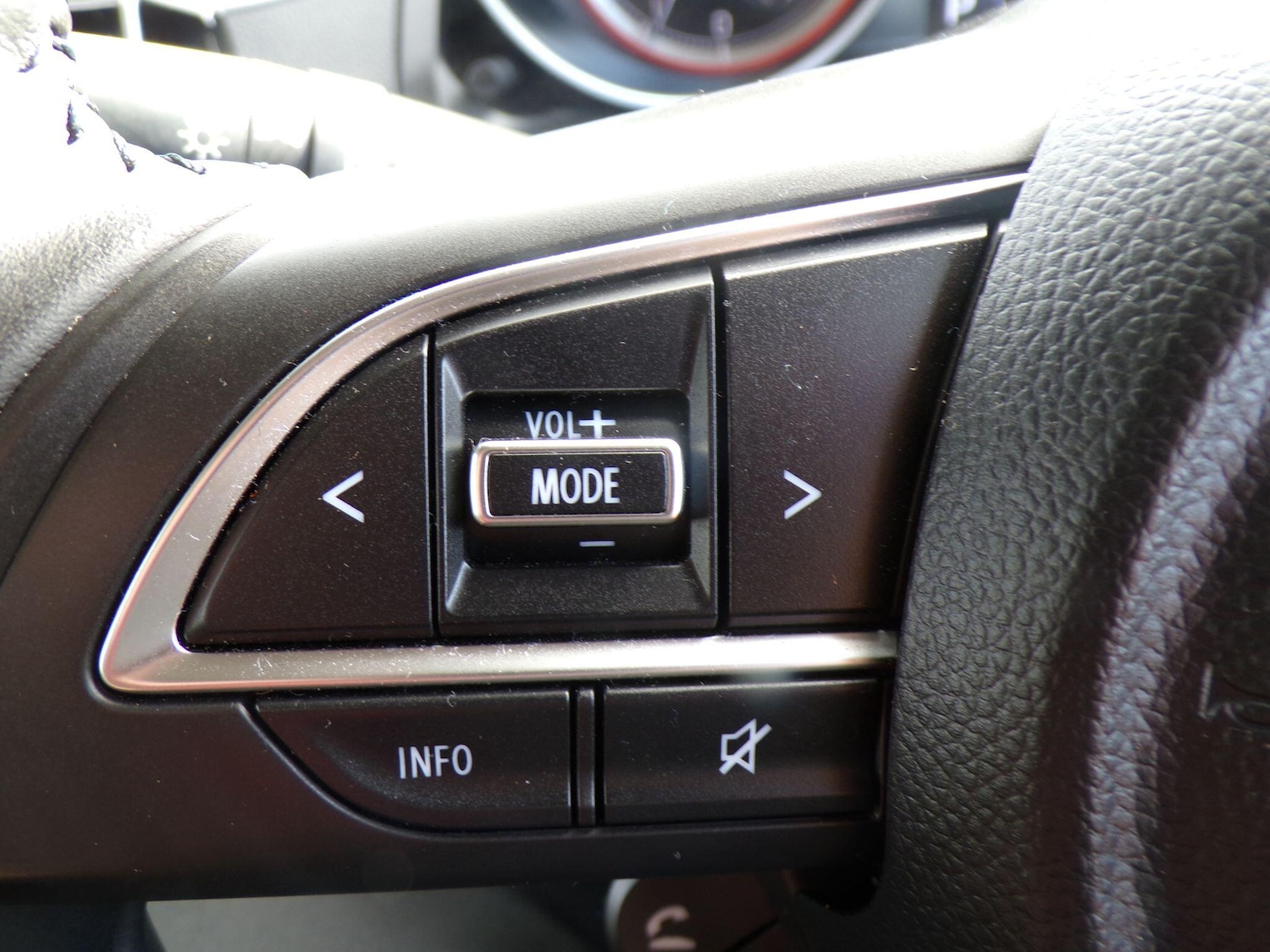 Used Suzuki Swift 2024 for sale - 76389090: Photo 14