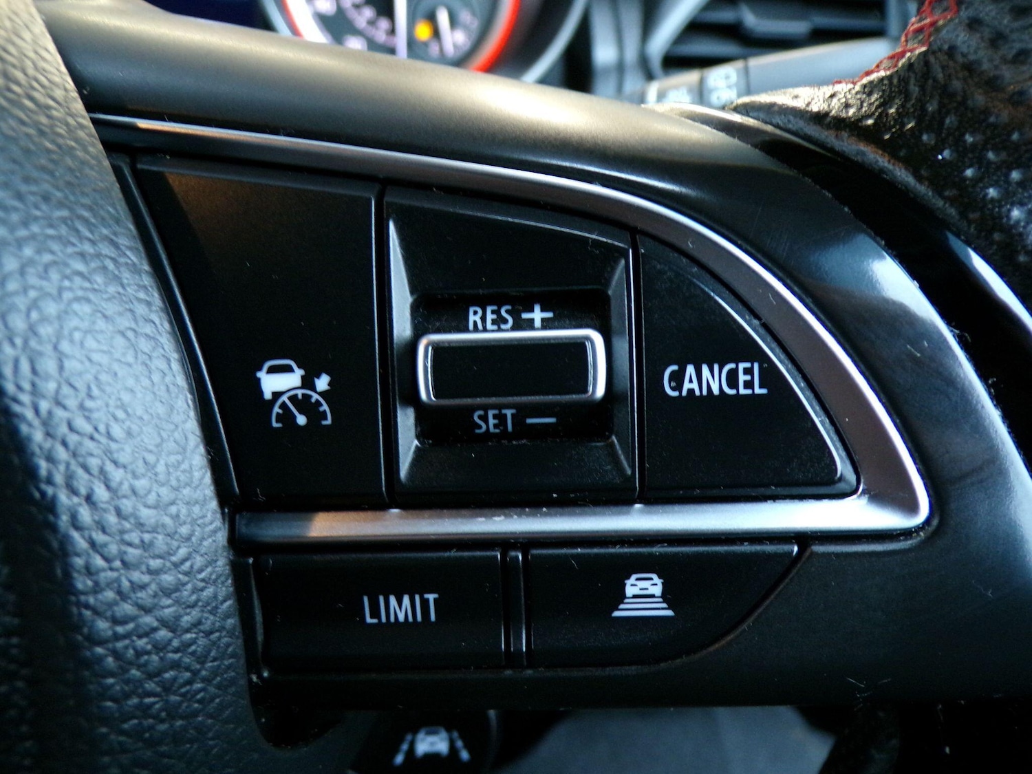 Used Suzuki Swift 2023 for sale - 76976468: Photo 21