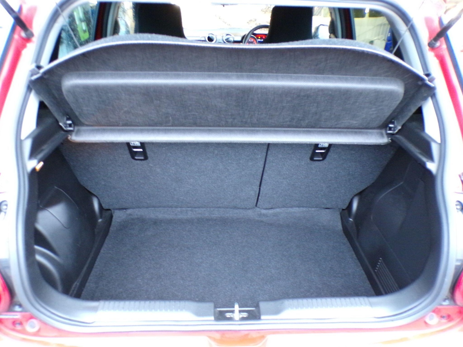 Used Suzuki Swift 2023 for sale - 76976468: Photo 30