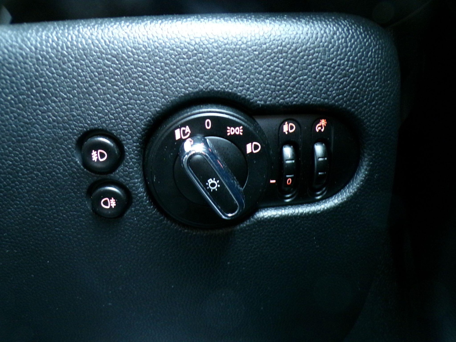 Used MINI Hatch 2020 for sale - 76715180: Photo 18