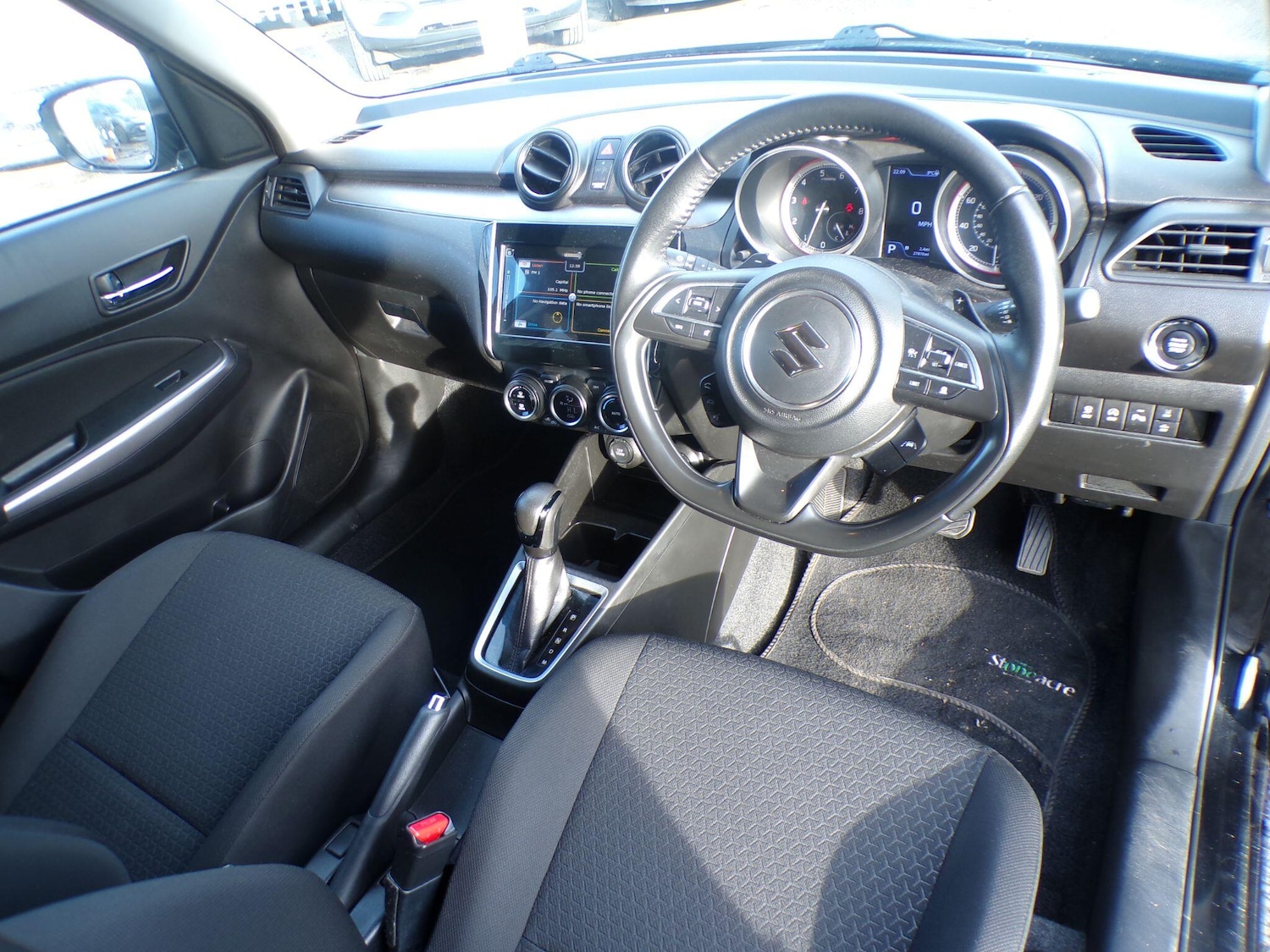 Used Suzuki Swift 2020 for sale - 77267105: Photo 9