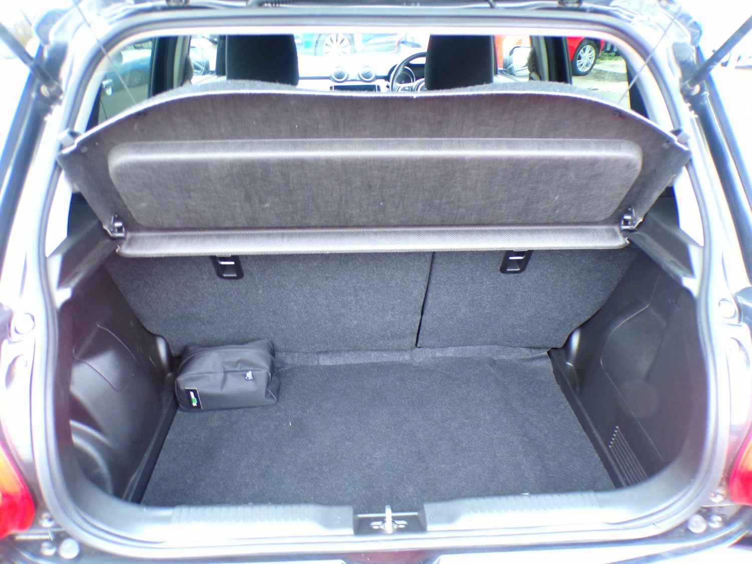 Used Suzuki Swift 2023 for sale - 76537800: Photo 27