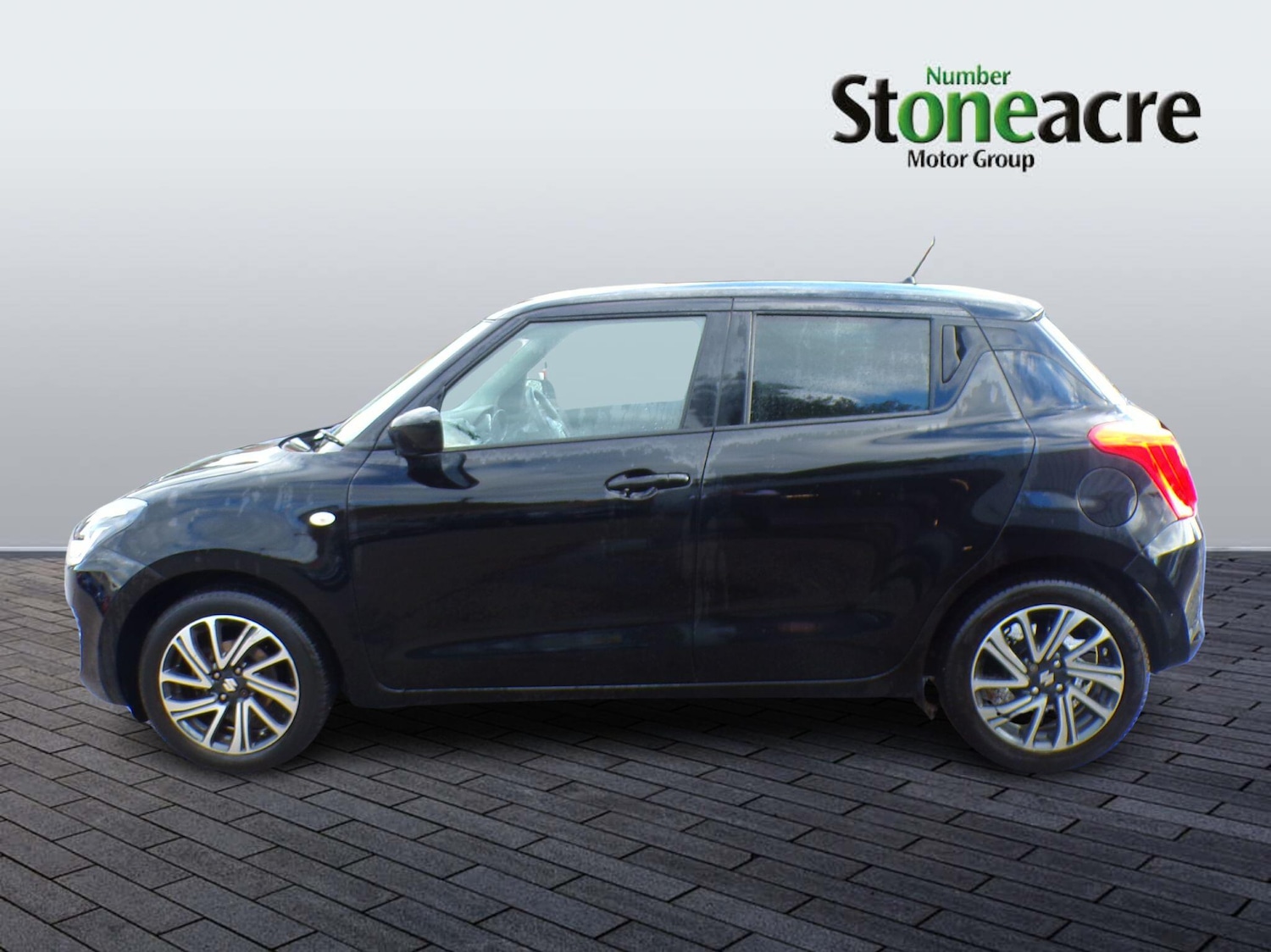 Used Suzuki Swift 2023 for sale - 76537800: Photo 4