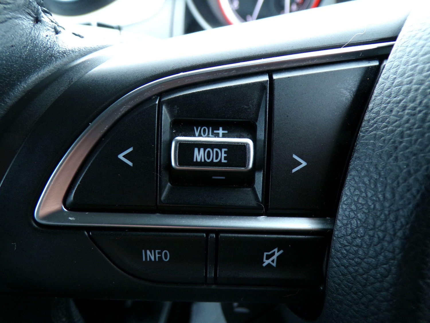 Used Suzuki Swift 2023 for sale - 77081467: Photo 20