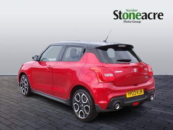Used Suzuki Swift 2023 for sale - 75978636: Photo