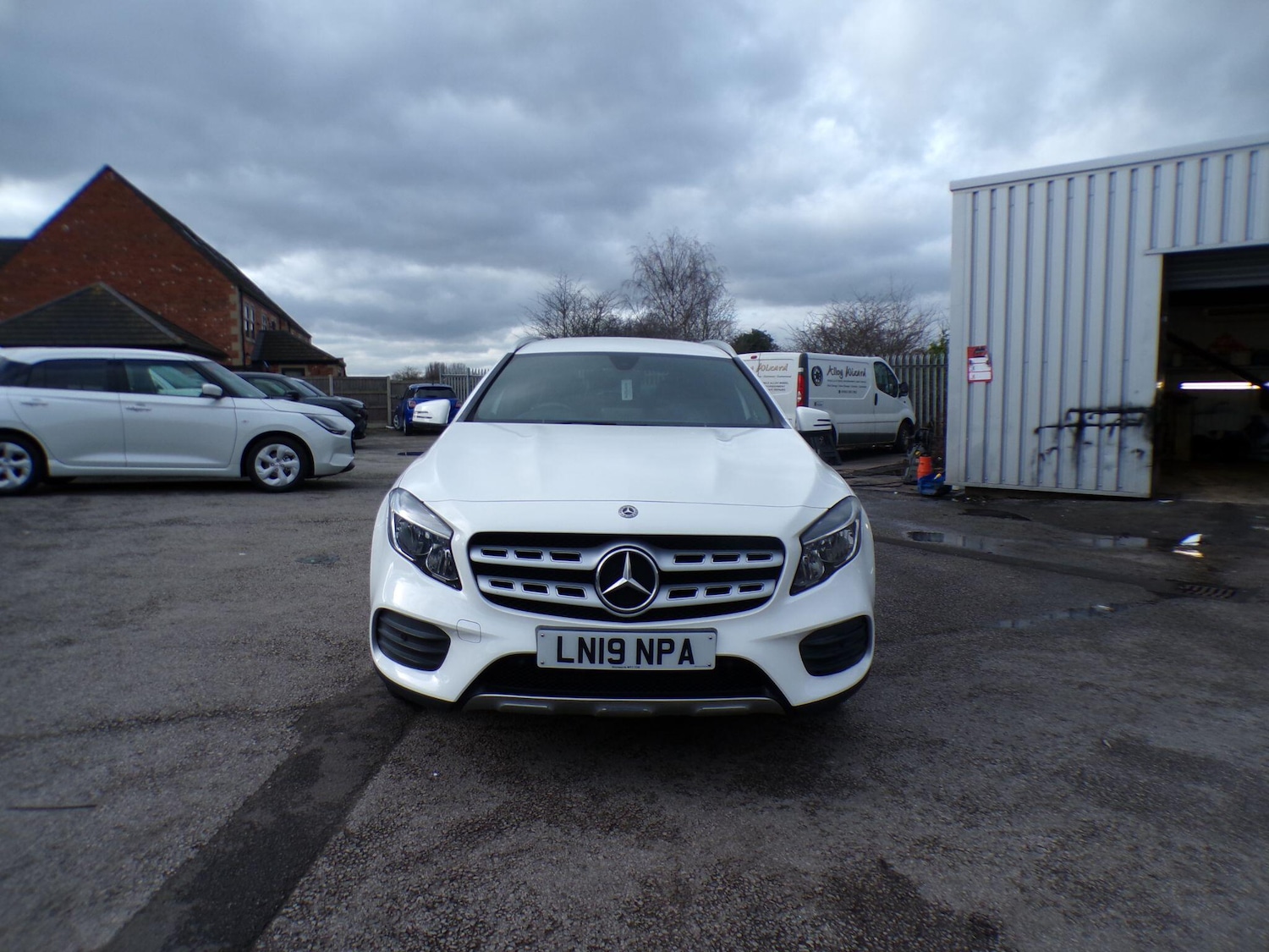 Used Mercedes-Benz GLA 2019 for sale - 77657868: Photo 2