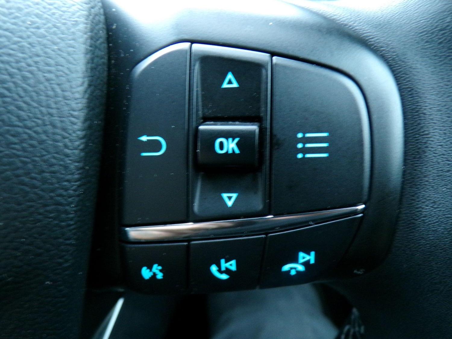 Used Ford Focus 2022 for sale - 76688532: Photo 17