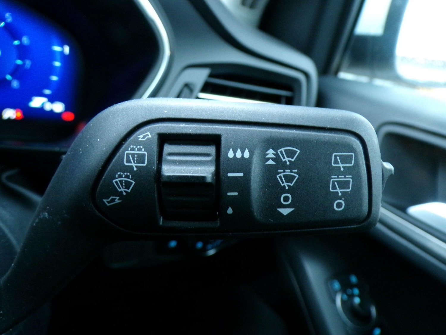 Used Ford Focus 2022 for sale - 76688532: Photo 19