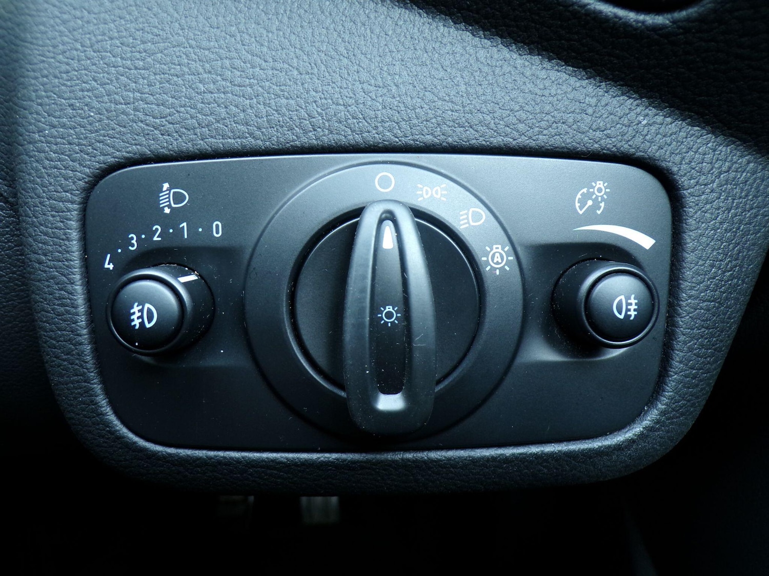 Used Ford Kuga 2018 for sale - 77658765: Photo 17