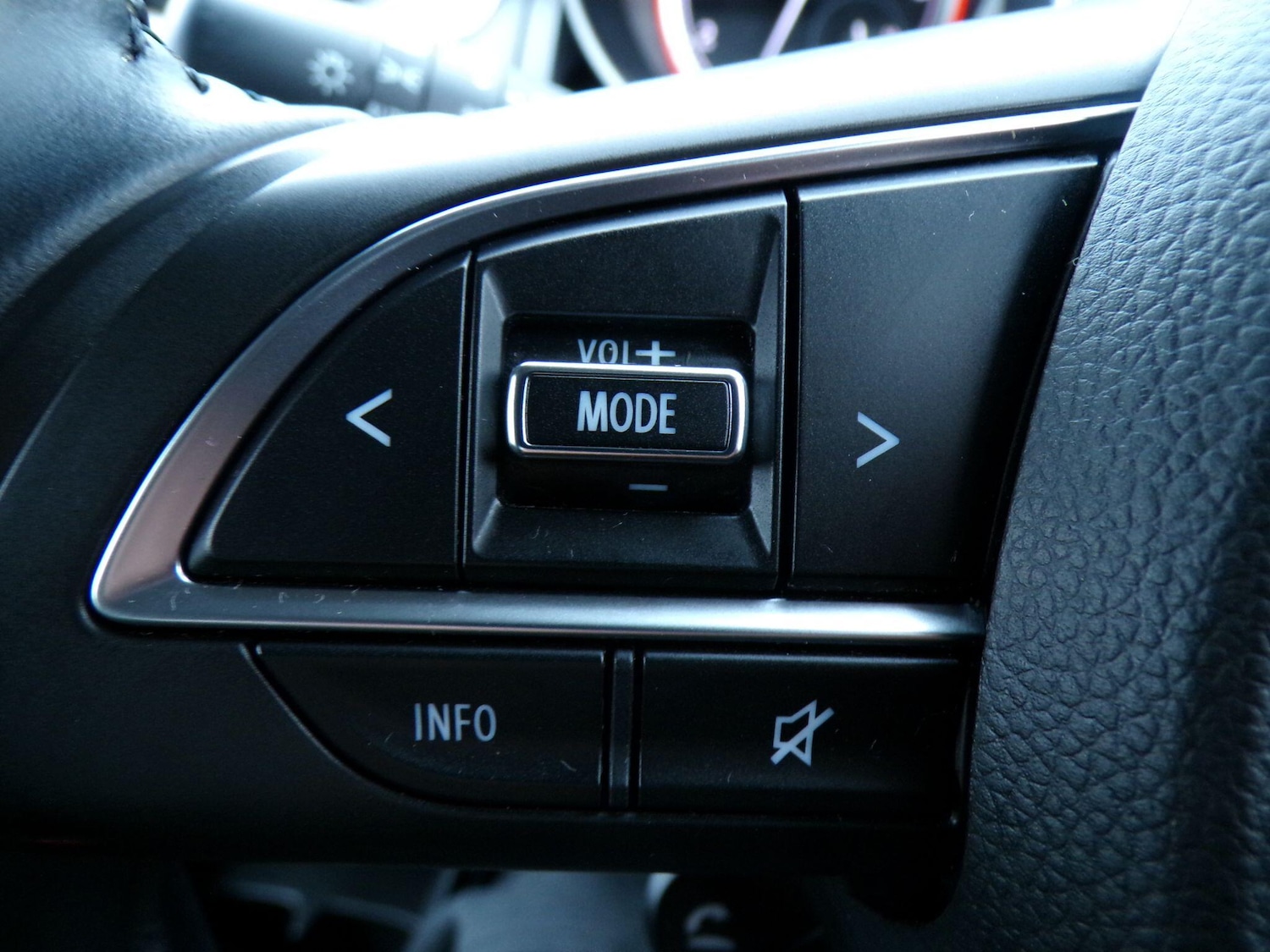 Used Suzuki Swift 2022 for sale - 77709417: Photo 21