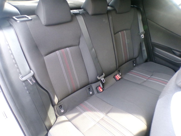 Used Toyota C-HR 2023 for sale - 76201135: Photo 13