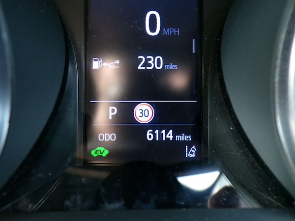 Used Toyota C-HR 2023 for sale - 76201135: Photo 16