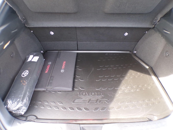 Used Toyota C-HR 2023 for sale - 76201135: Photo 23