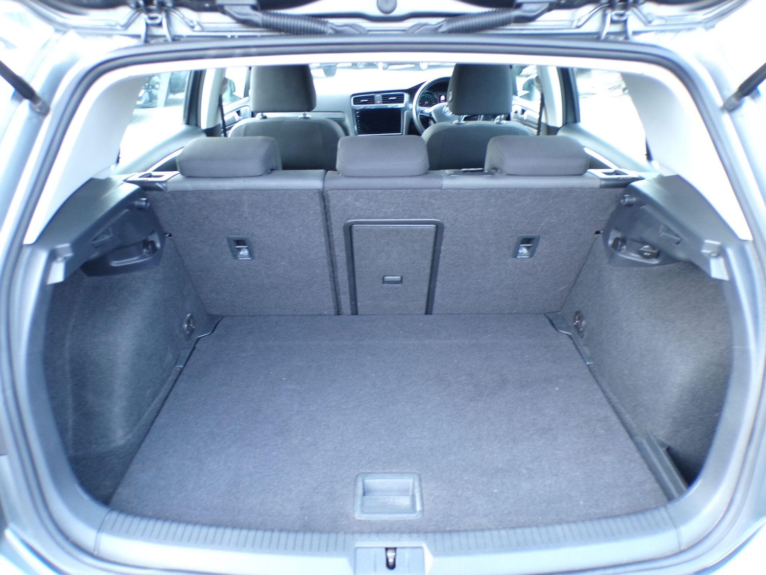 Used Volkswagen Golf 2018 for sale - 77144628: Photo 28